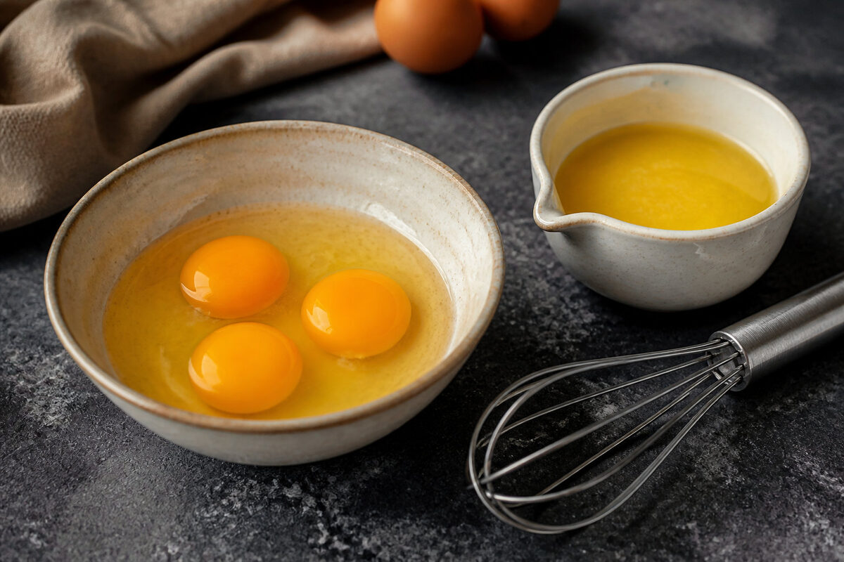 Les 4 ingrédients indispensables pour réussir ton gâteau à l'amande 🥚